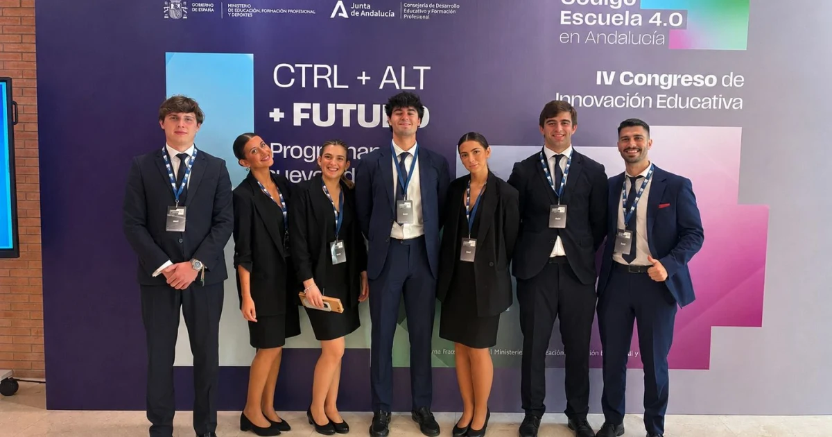 Azafatos de un congreso en Andalucía